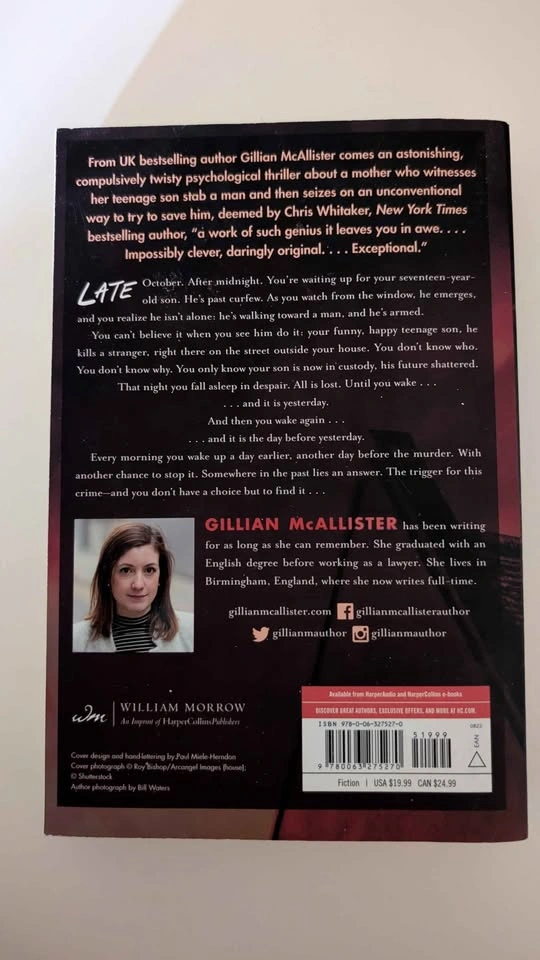 Wrong Place Wrong Time by Gillian McAllister (Reese's Book Club - photo 2