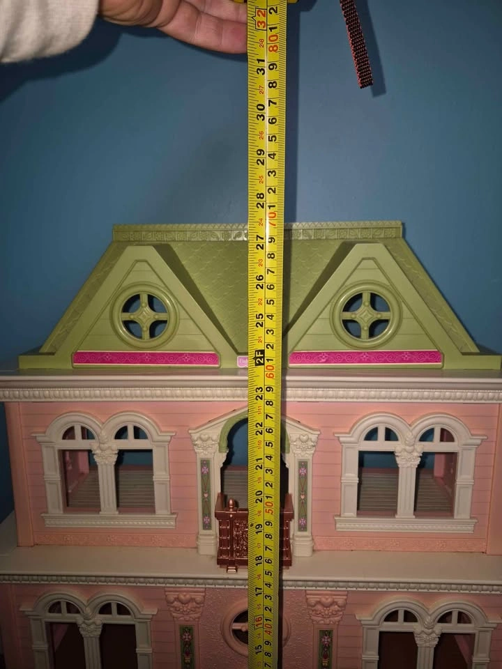 Fisher Price Mansion w Accessories - photo 2