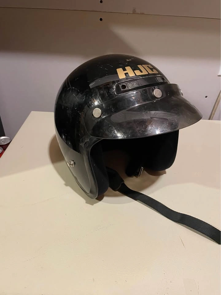 HJC Black Helmet XL - photo 2