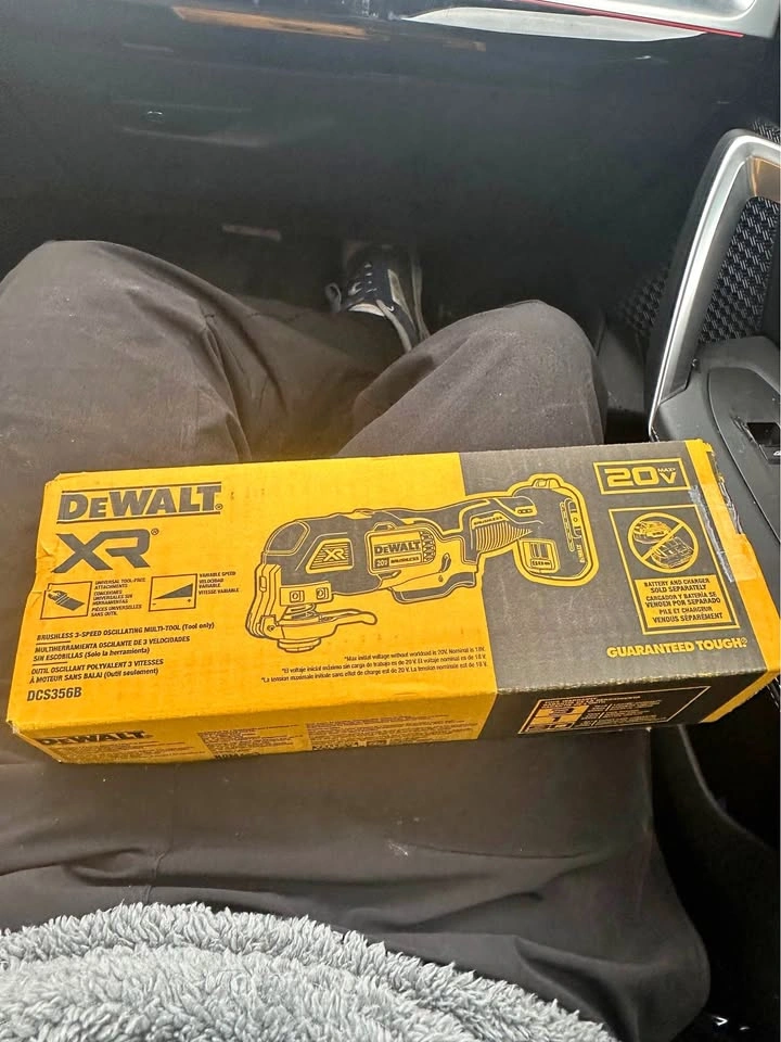 DEWALT 20V MAX XR Cordless Brushless Oscillating Tool