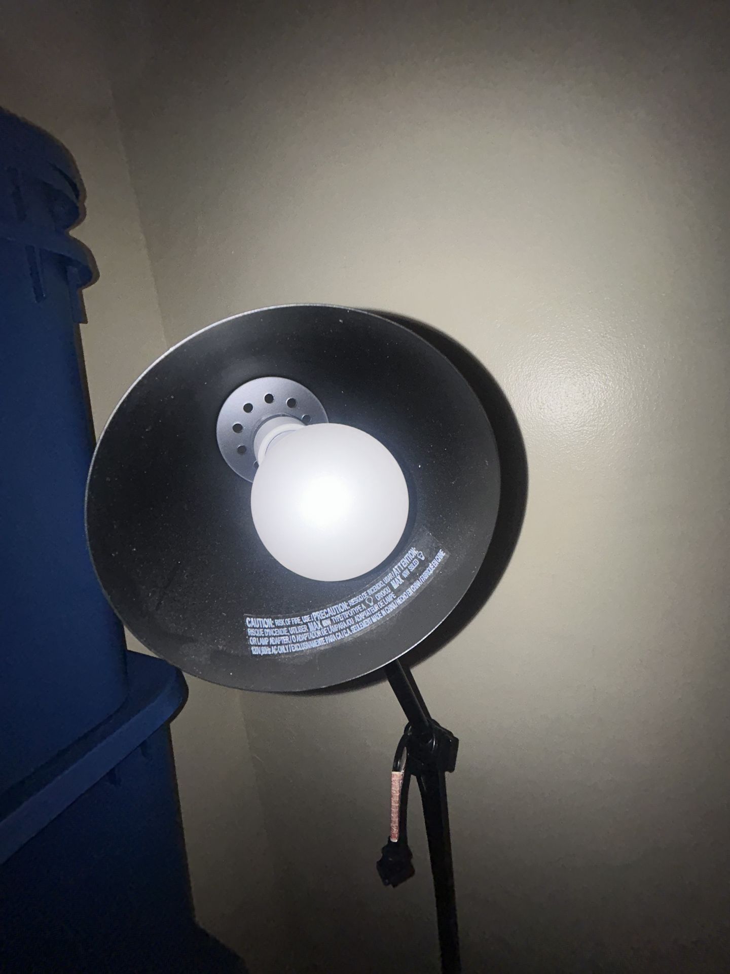 Medal lamp works! New never used