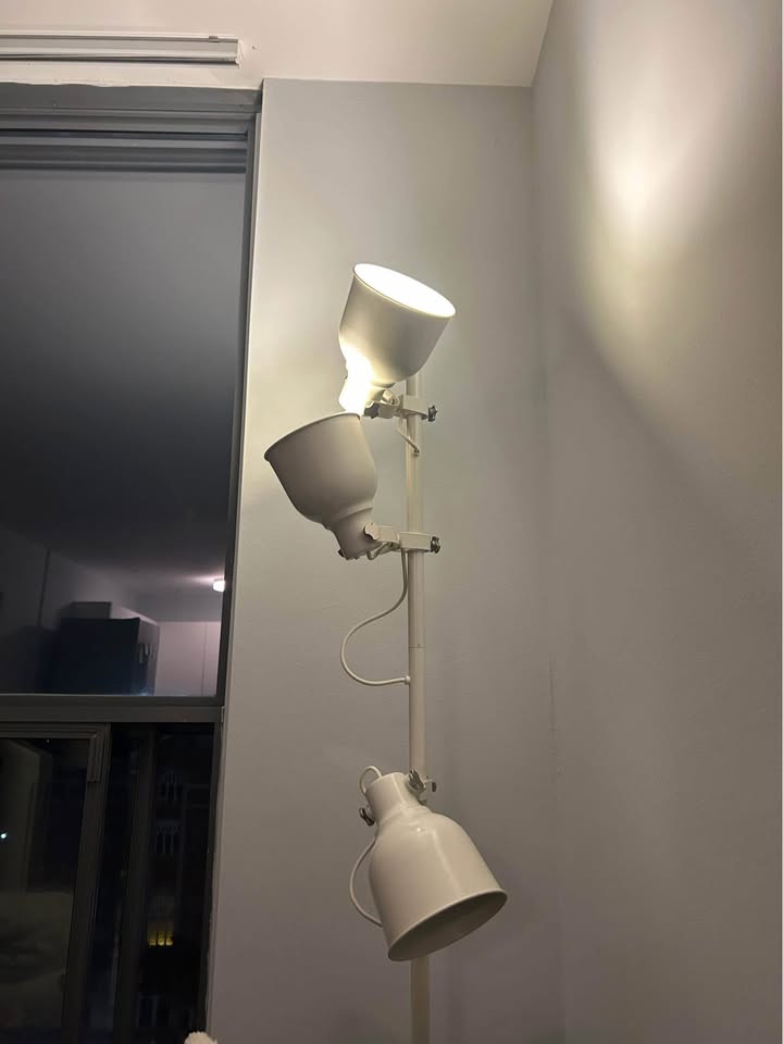 2 Lamps with 3 Spotlights - photo 2