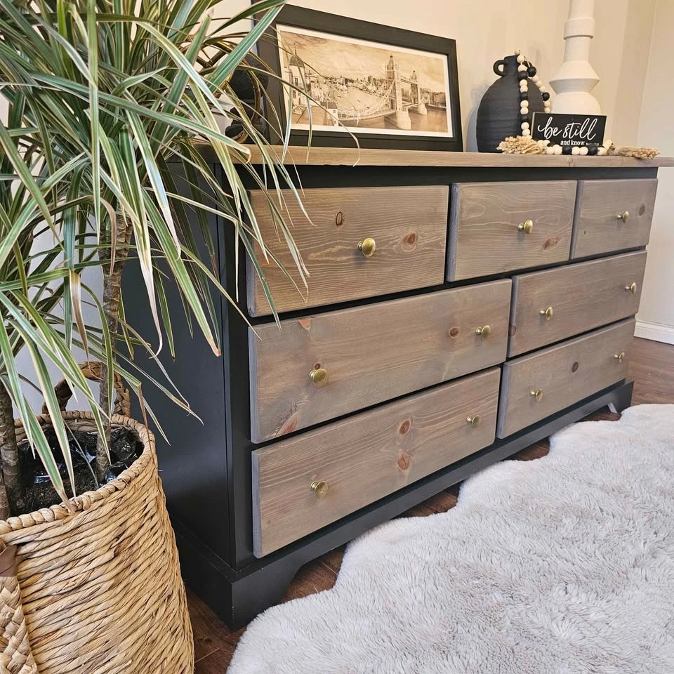 Refinished Solid Pine Dresser - photo 3