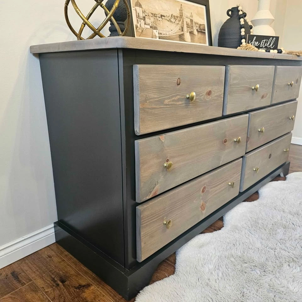Refinished Solid Pine Dresser - photo 5