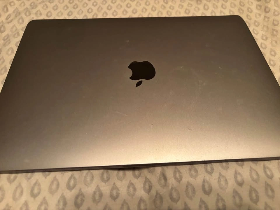 2019 MacBook Pro 13 inch - photo 4