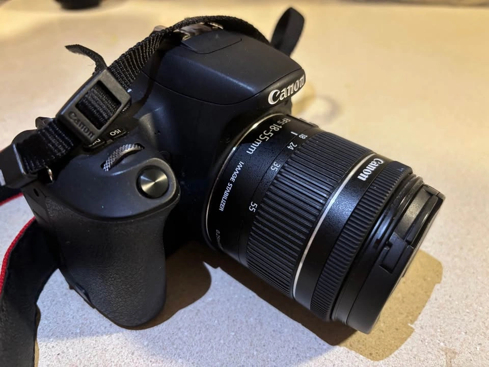 Canon SL2 Camera Bundle - photo 2