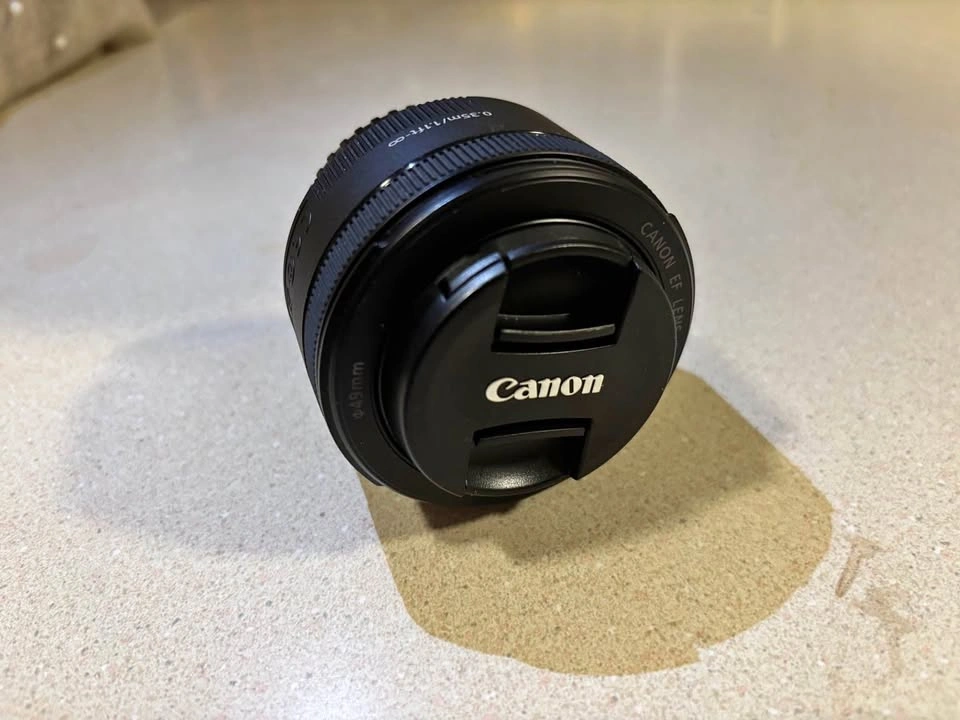 Canon STM 50mm EF lens