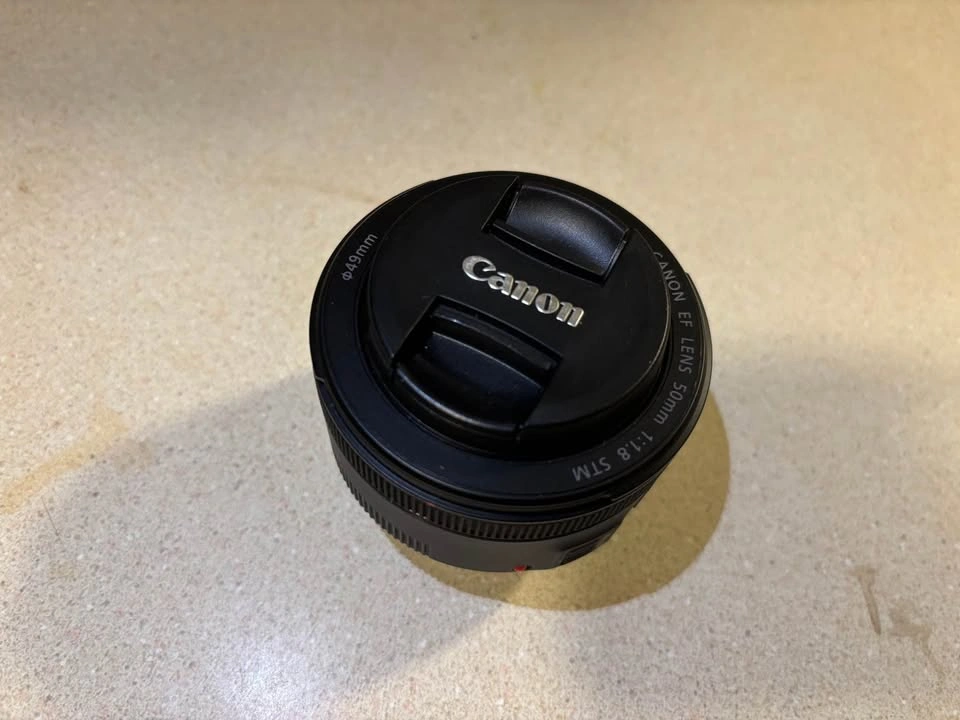 Canon STM 50mm EF lens - photo 2