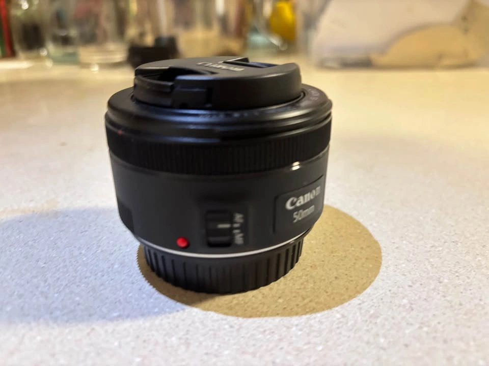 Canon STM 50mm EF lens - photo 3