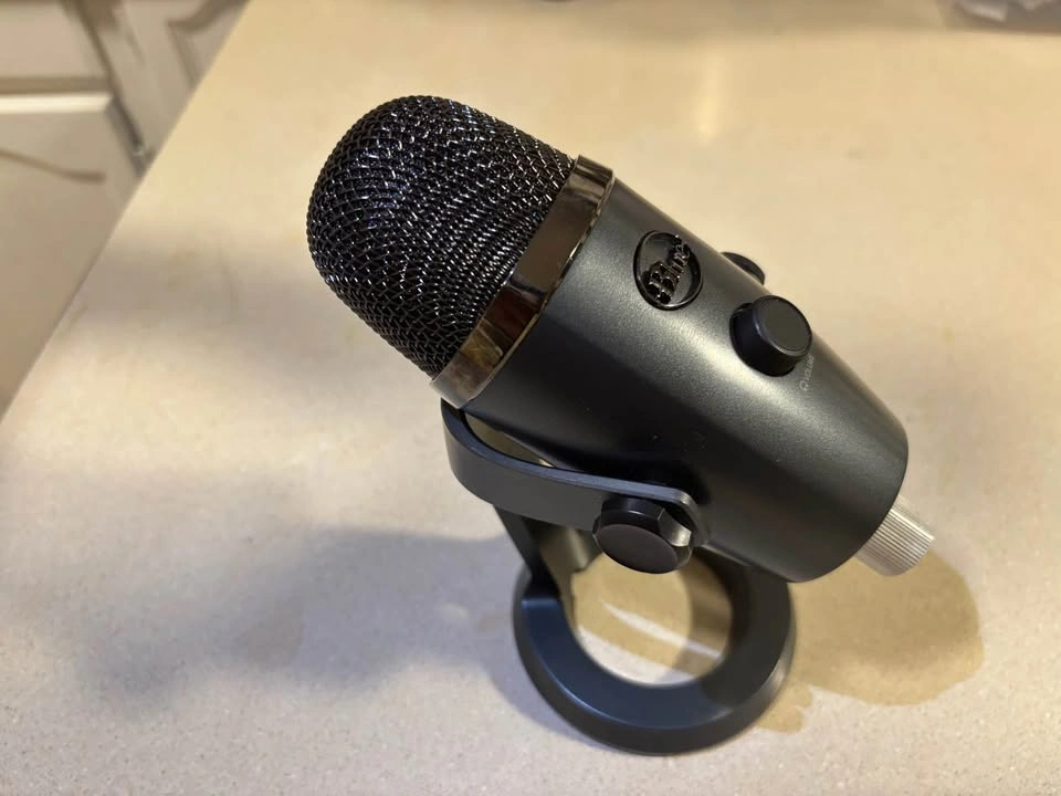 Blue Yeti Podcast Microphone - photo 2