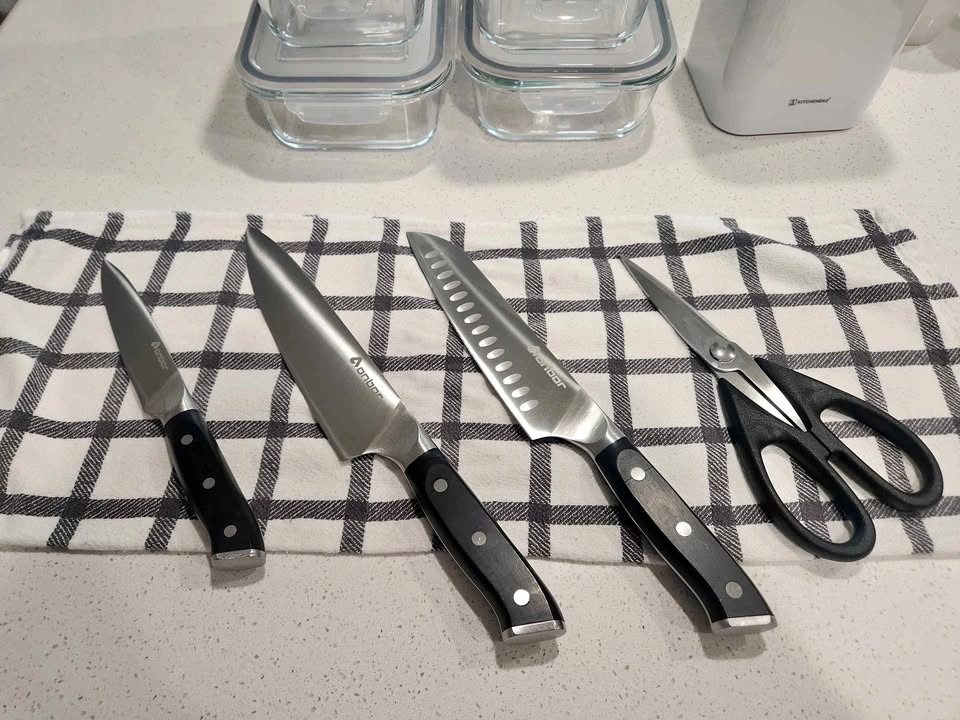 Kitchen knives and scissors - Moving Sale