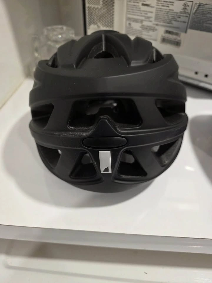 MEC Helmet and U-Lock - photo 2