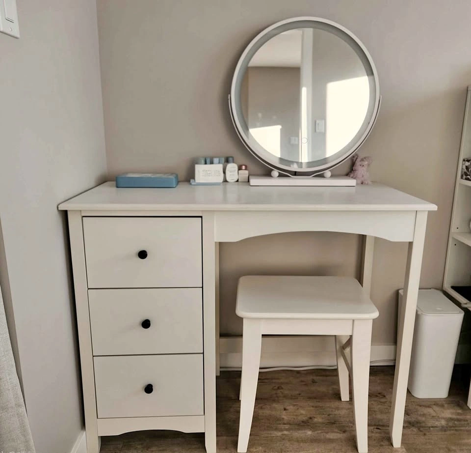 Makeup Table Set - Moving Sale (Like New)