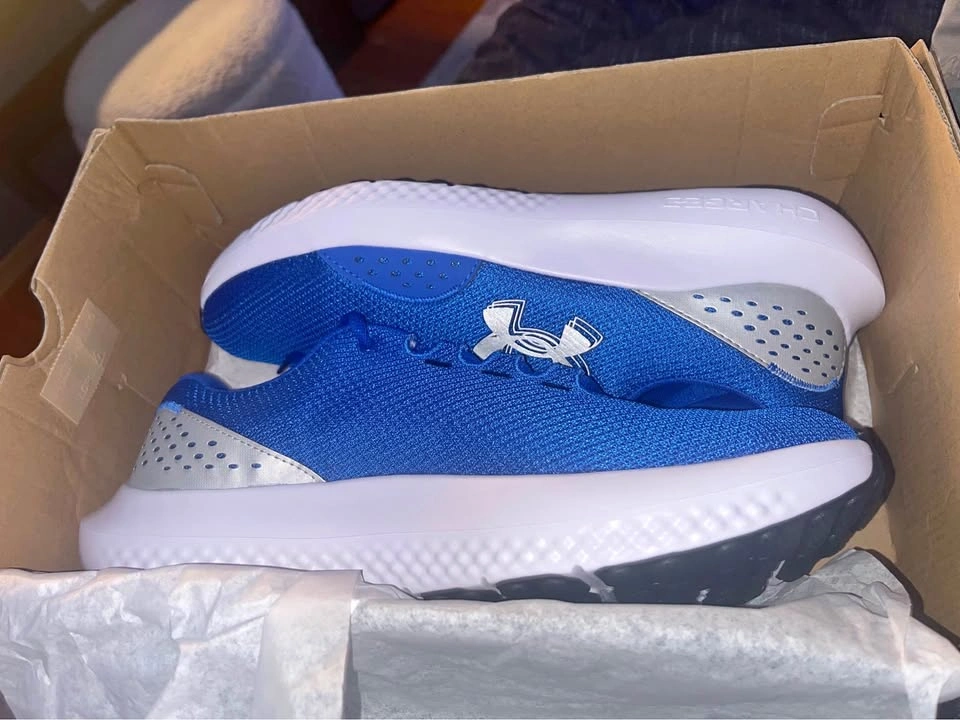 Under Armour Charged Surge 4 Men's Shoes Size 11