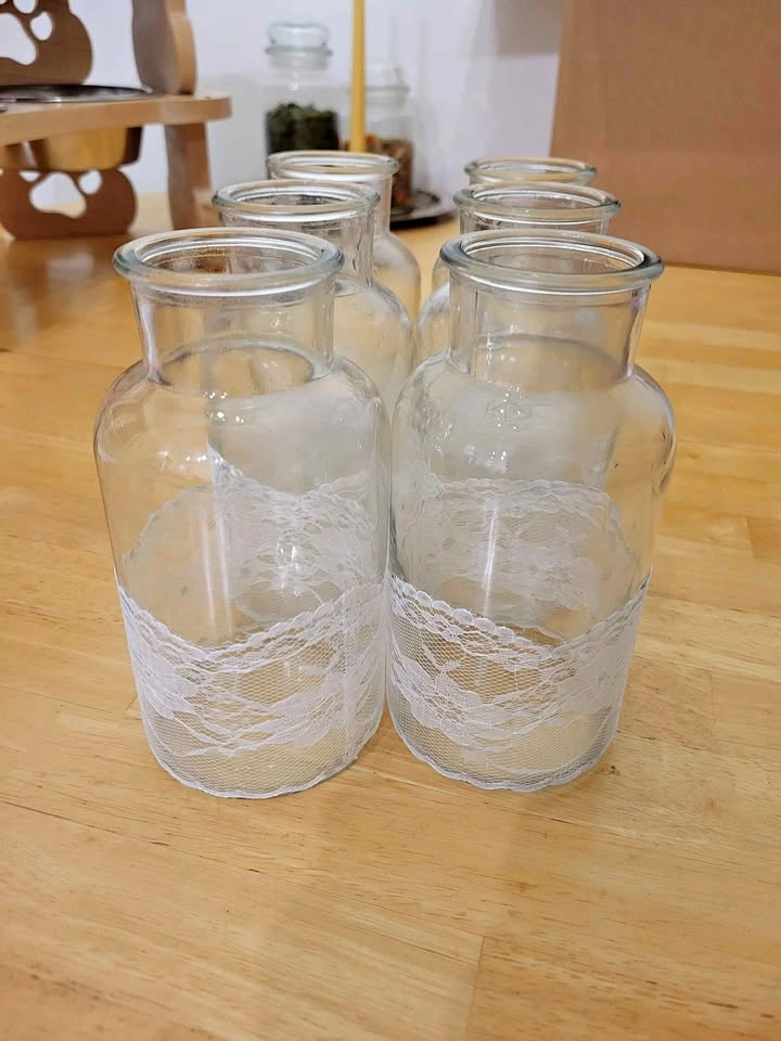 6 Decorative Vases with Lace