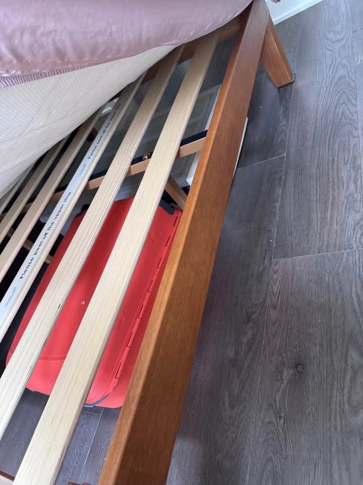 Full size wood bed frame - photo 2