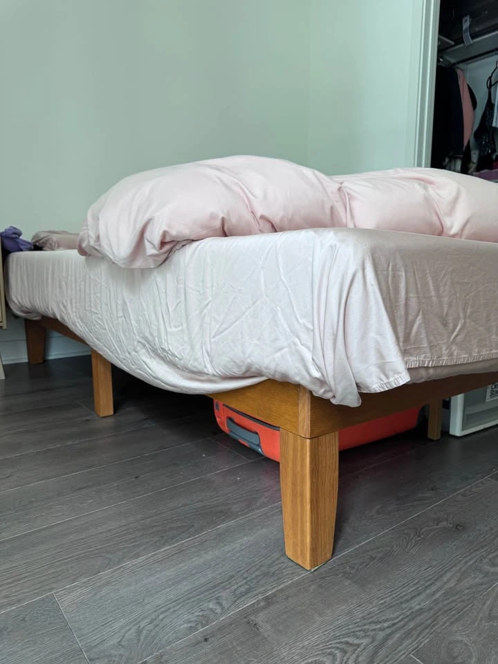 Full size wood bed frame - photo 3