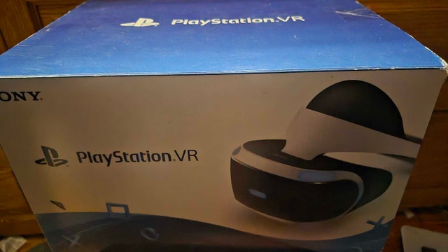 Complete PS4+PSVR bundle. 1TB internal+500GB ext hdd +16 games. - photo 2