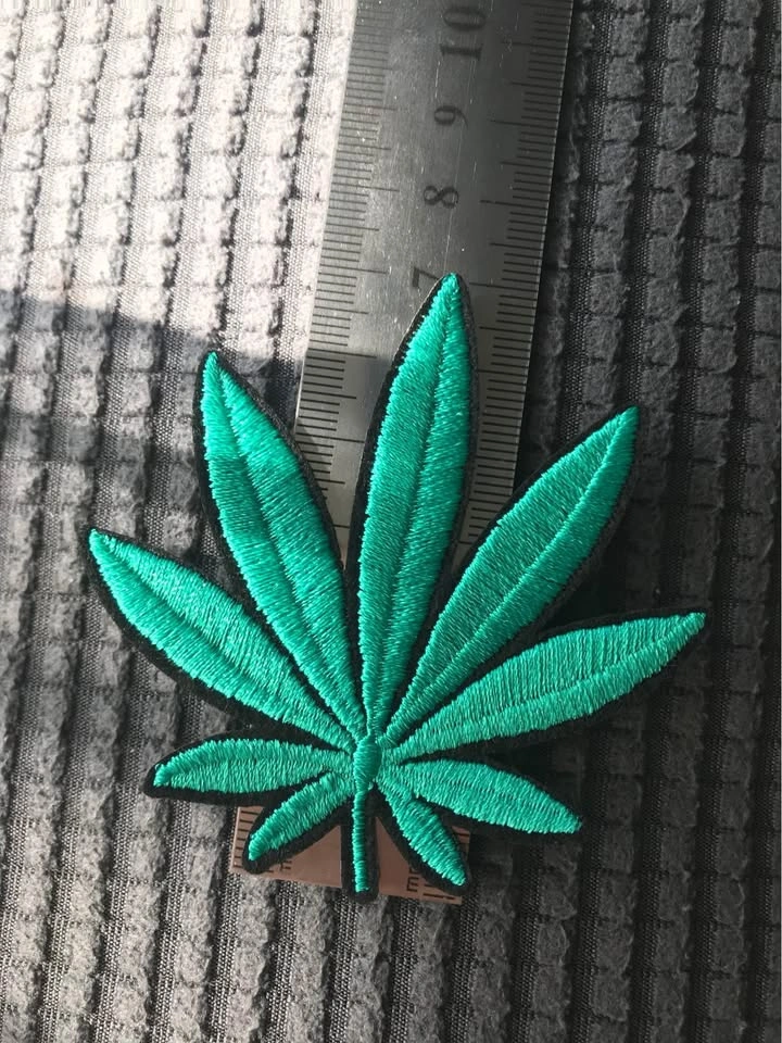 Green Leaf 🍃Iron On or Sew On Patch 7x7 cm - photo 4