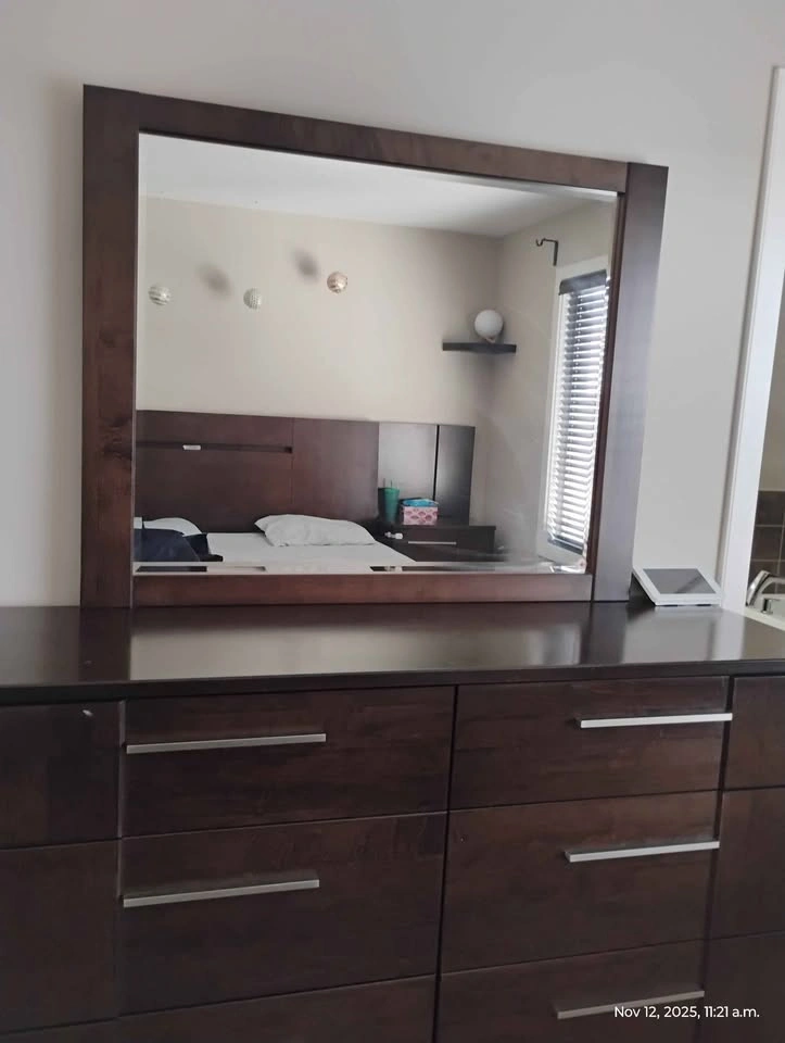 Dark Brown Pine Wood Master Bedroom Set - photo 4