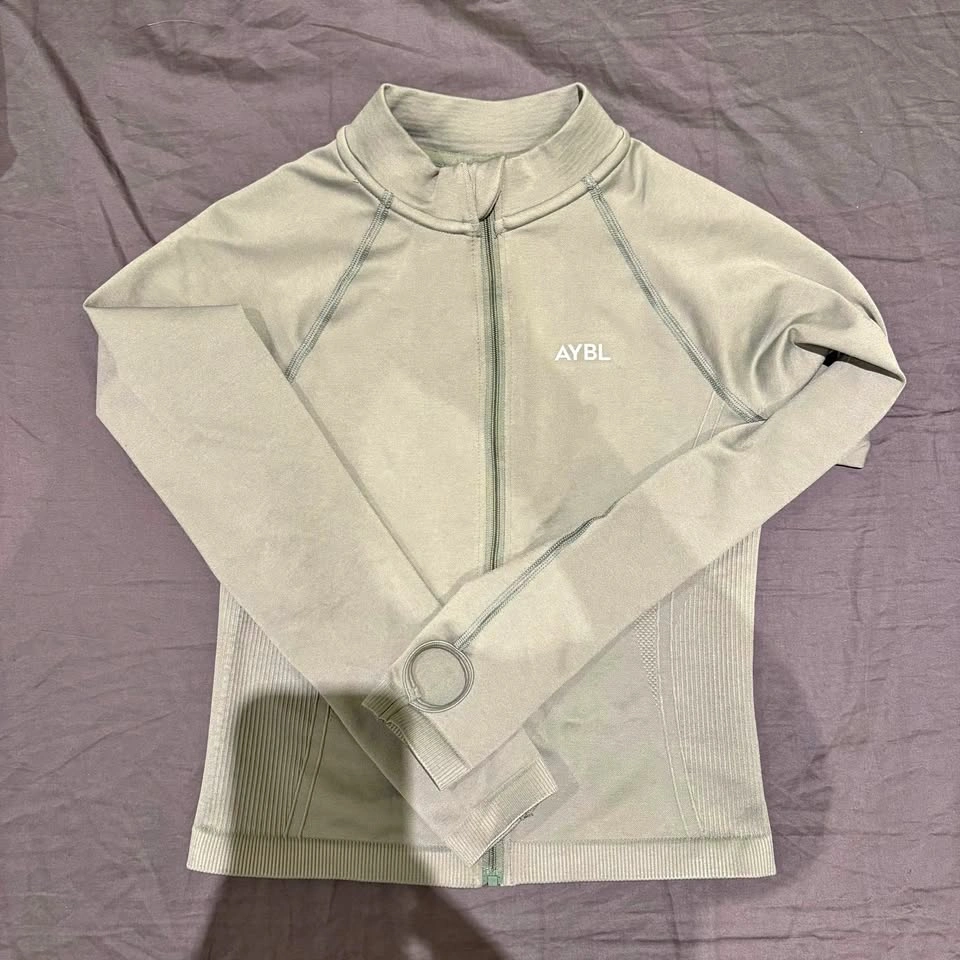 AYBL cropped zip - Size XS