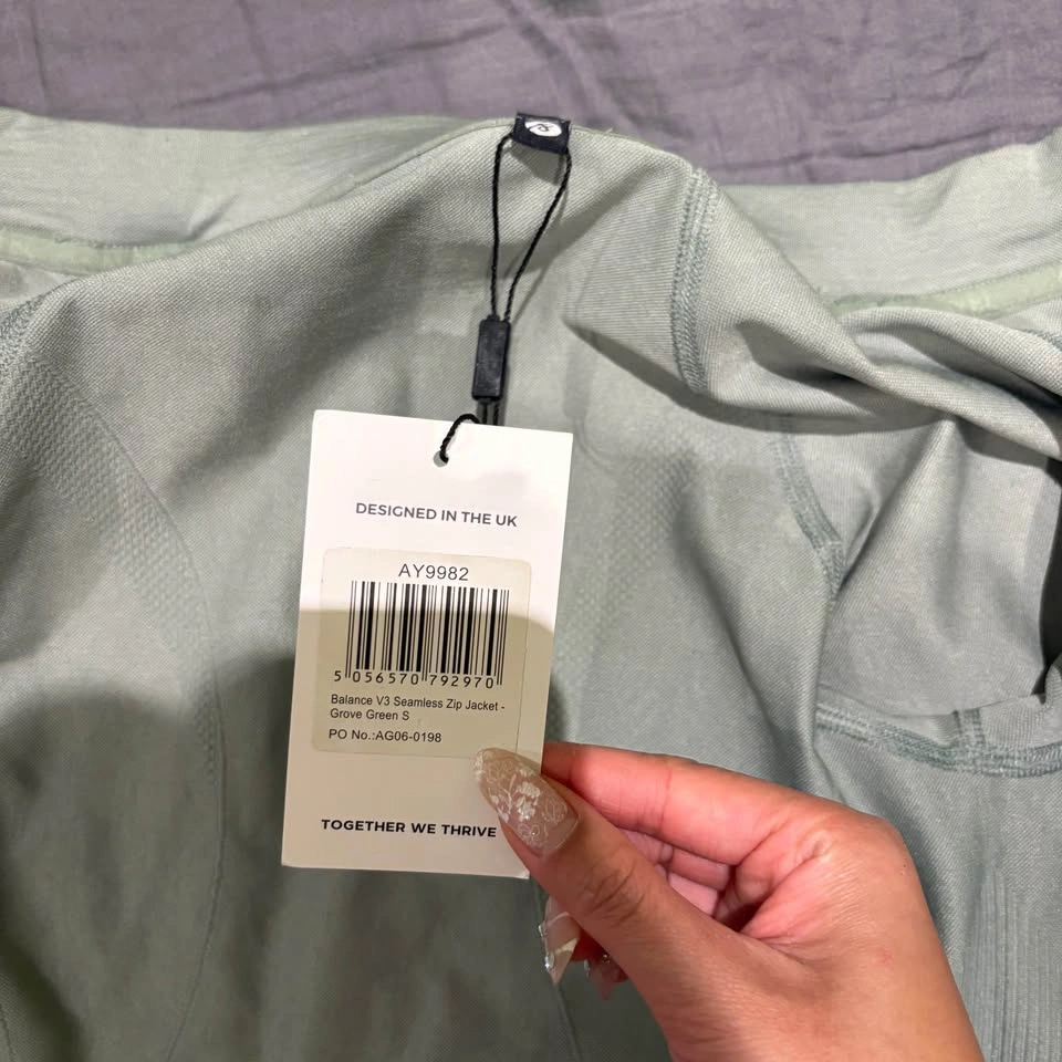 AYBL cropped zip - Size XS - photo 3