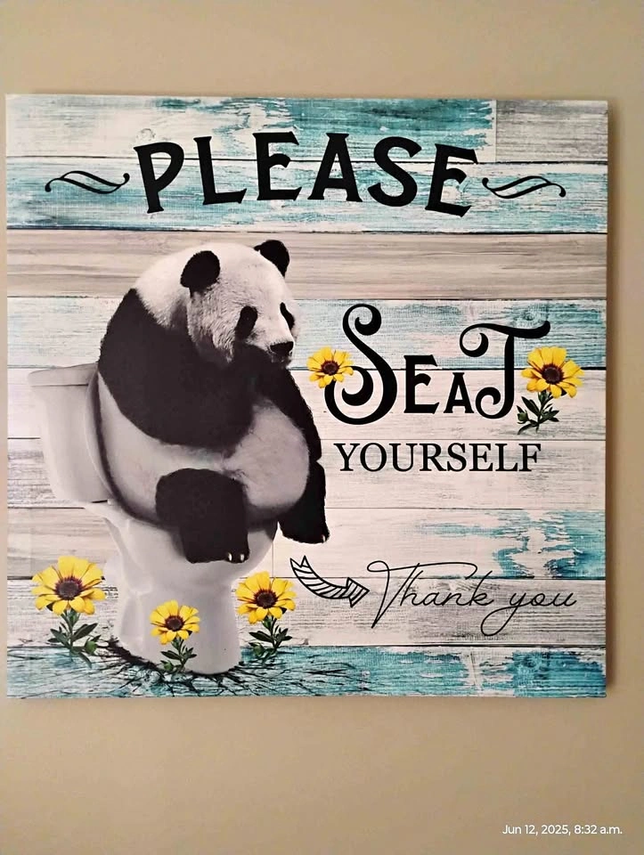 Bear bathroom wall picture