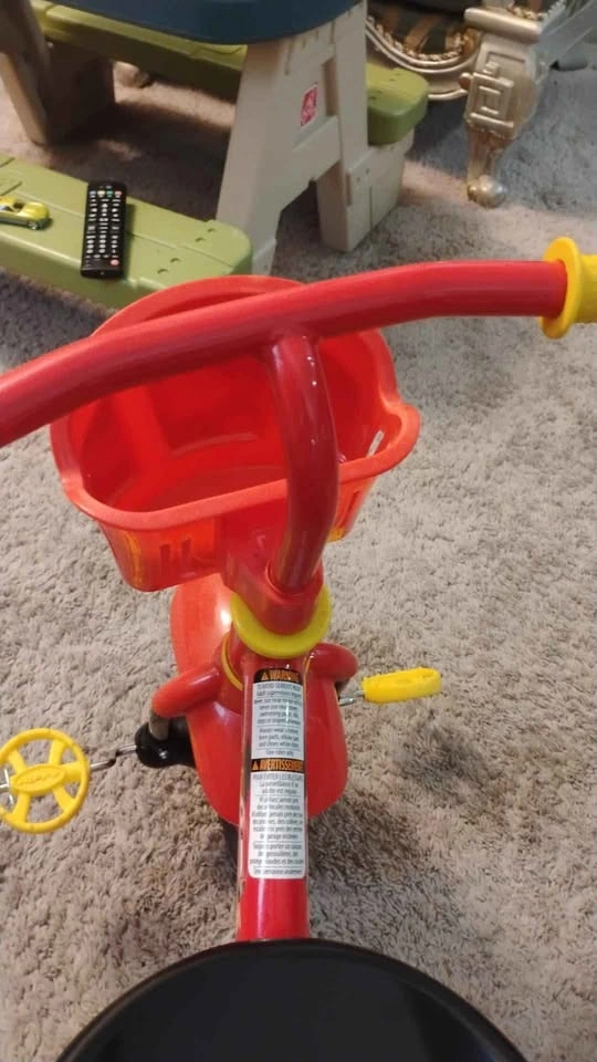 Disney Pixar Cars Tricycle, Red Ages 3 years and up - photo 4