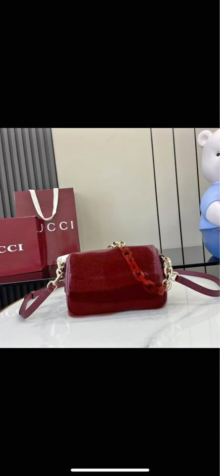 Small beautiful bag!