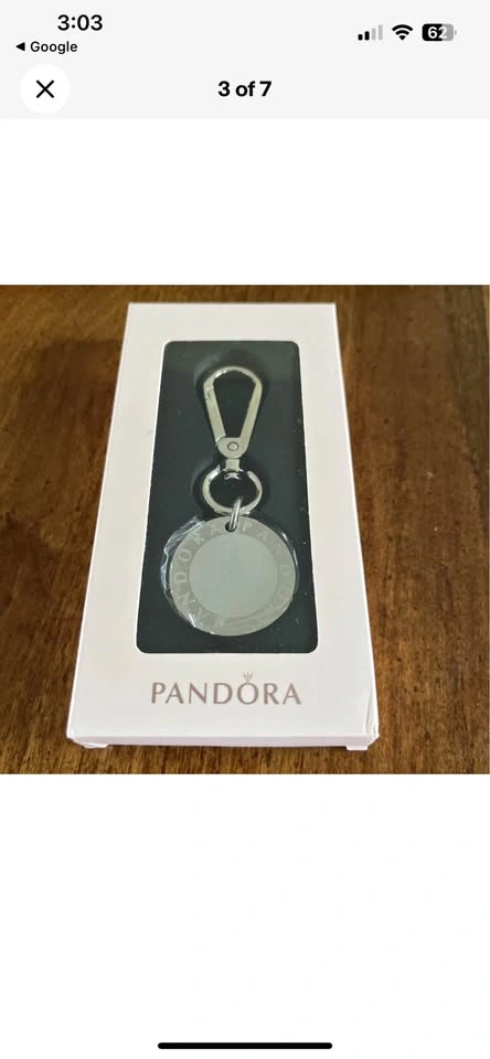 BNIB✨Pandora Silver Keychain Accessory