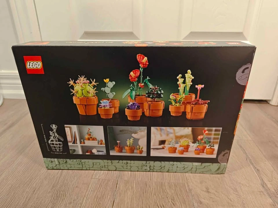 BNIB LEGO The Botanical Collection 10329 Tiny Plants - photo 2