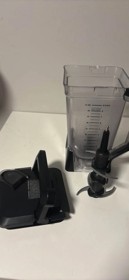 Ninja Professional 1000 Watts Blender 72 oz - photo 2