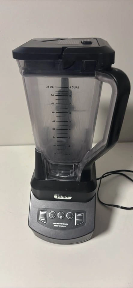 Ninja Professional 1000 Watts Blender 72 oz - photo 3