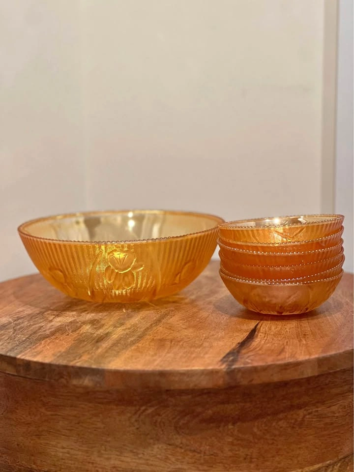 Vintage Jeannette Glass Iris & Herringbone Marigold Serving Bowl