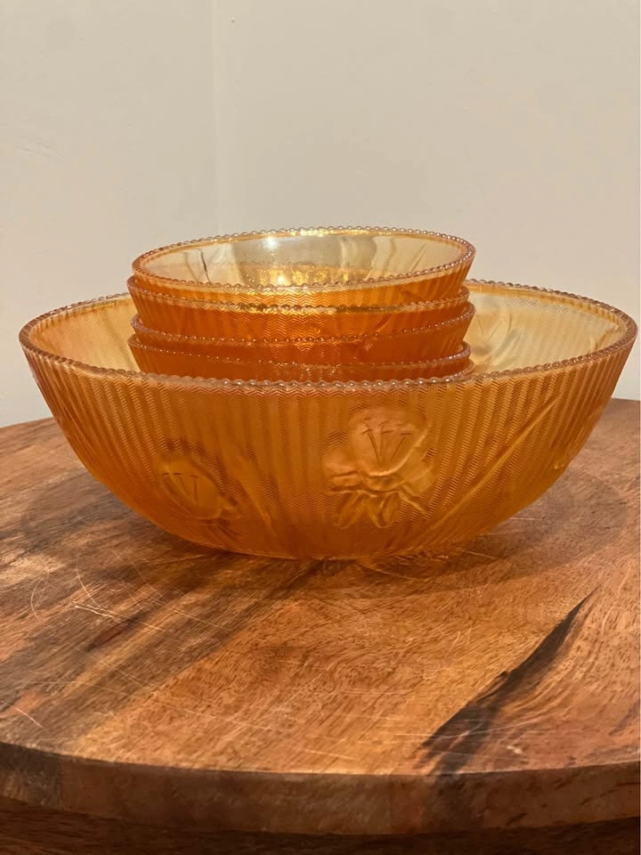 Vintage Jeannette Glass Iris & Herringbone Marigold Serving Bowl - photo 2