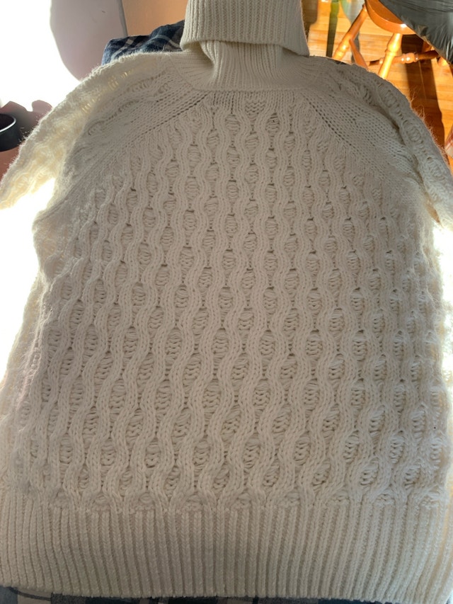 Laundry Half Sweater Sz Med - photo 3