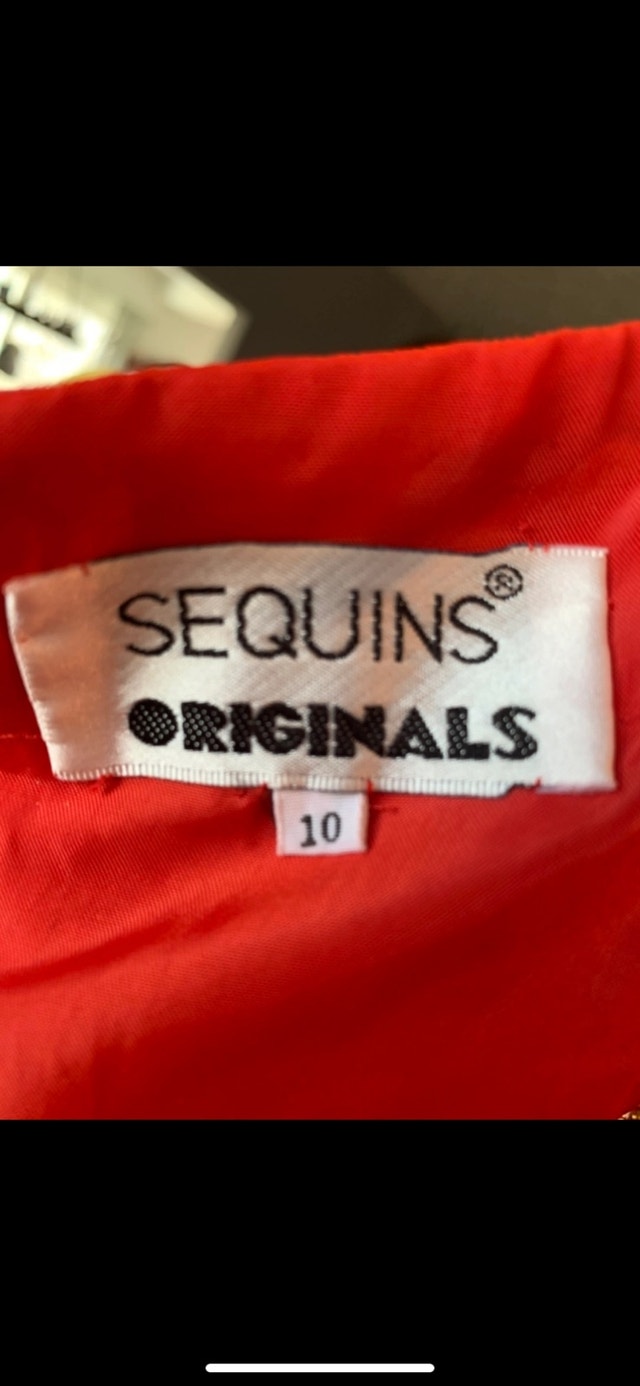 Stunning Prom Dress in Perfect Condition!!! - photo 2