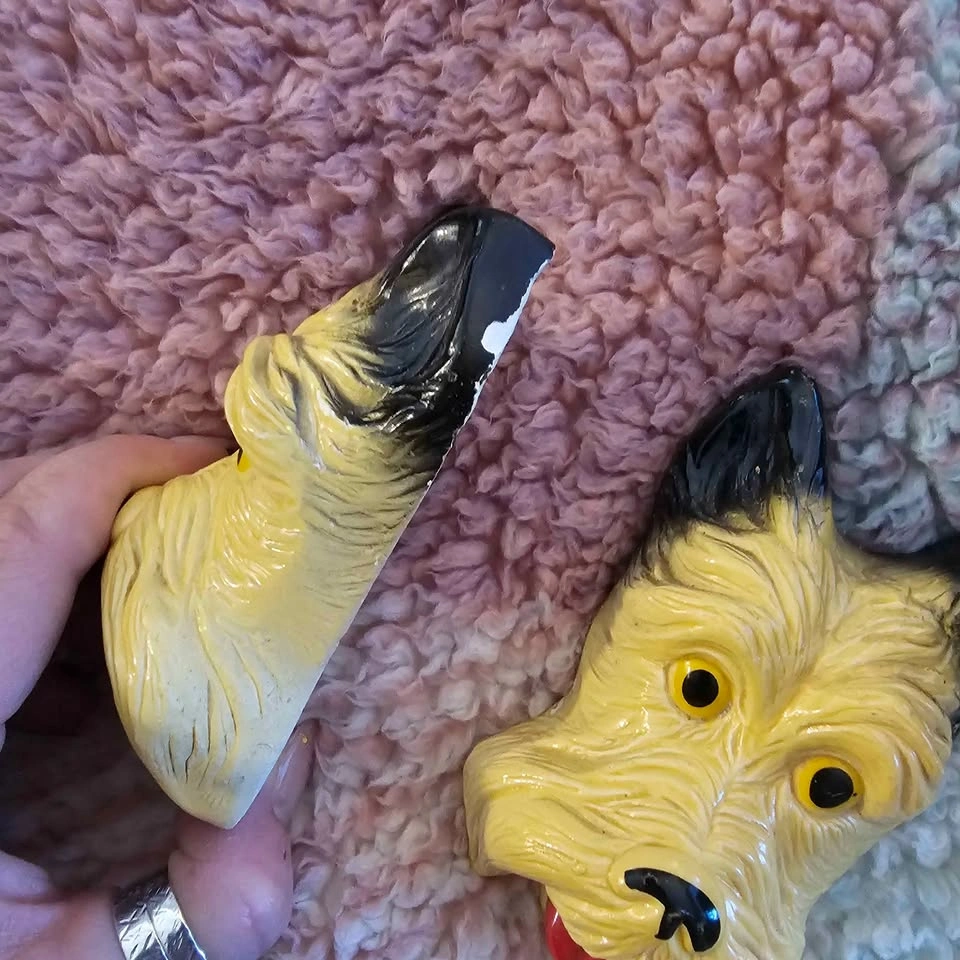 Vintage Ceramic Dog Wall Plaques (Pair) - photo 2