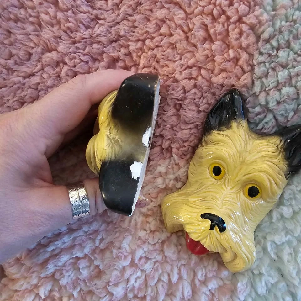 Vintage Ceramic Dog Wall Plaques (Pair) - photo 3
