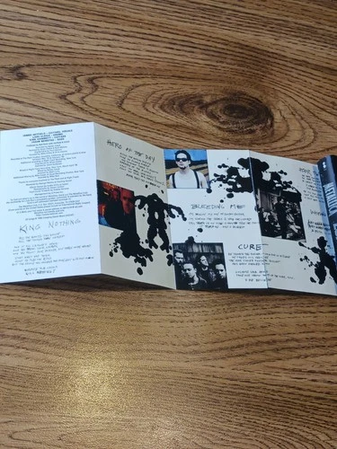 Metallica - Load Cassette Tape - photo 5