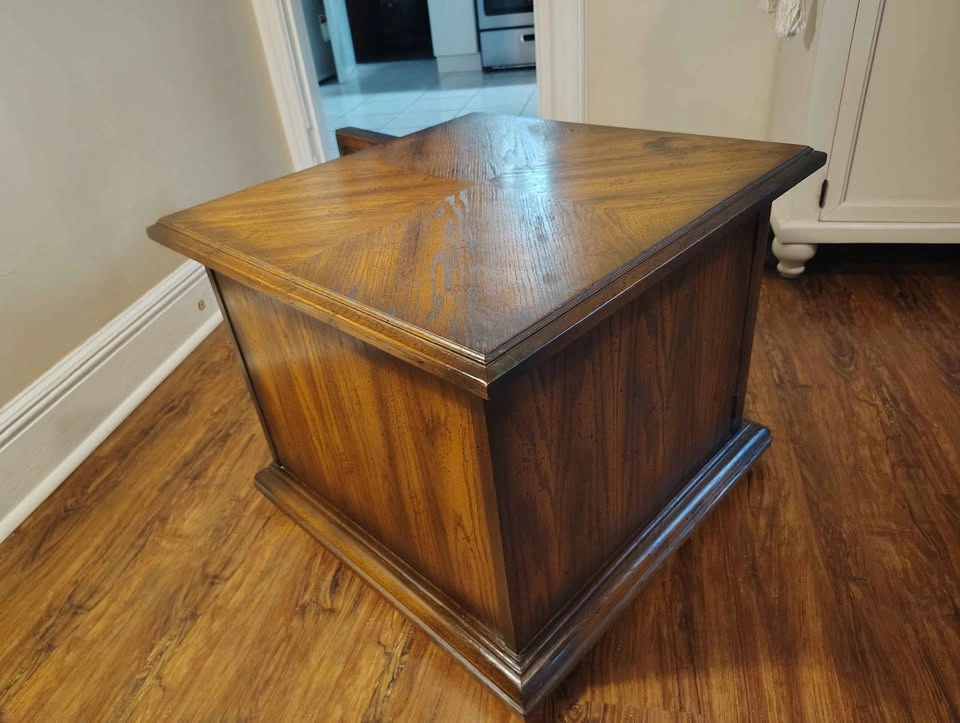 HERITAGE FURNITURE Solid Walnut Italian Mediterranean Style 26" - photo 2