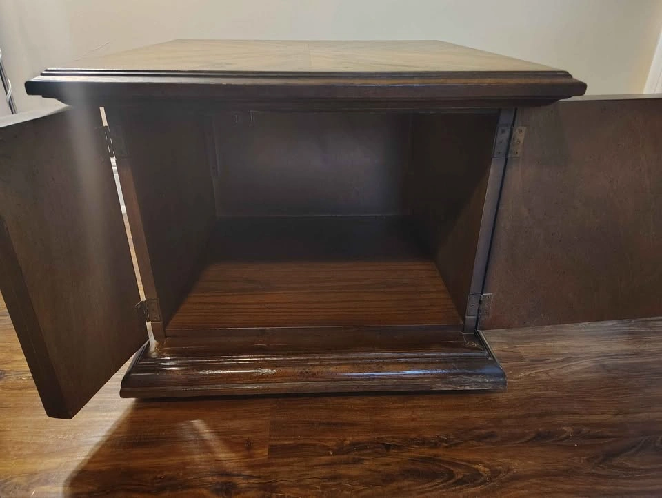 HERITAGE FURNITURE Solid Walnut Italian Mediterranean Style 26" - photo 4
