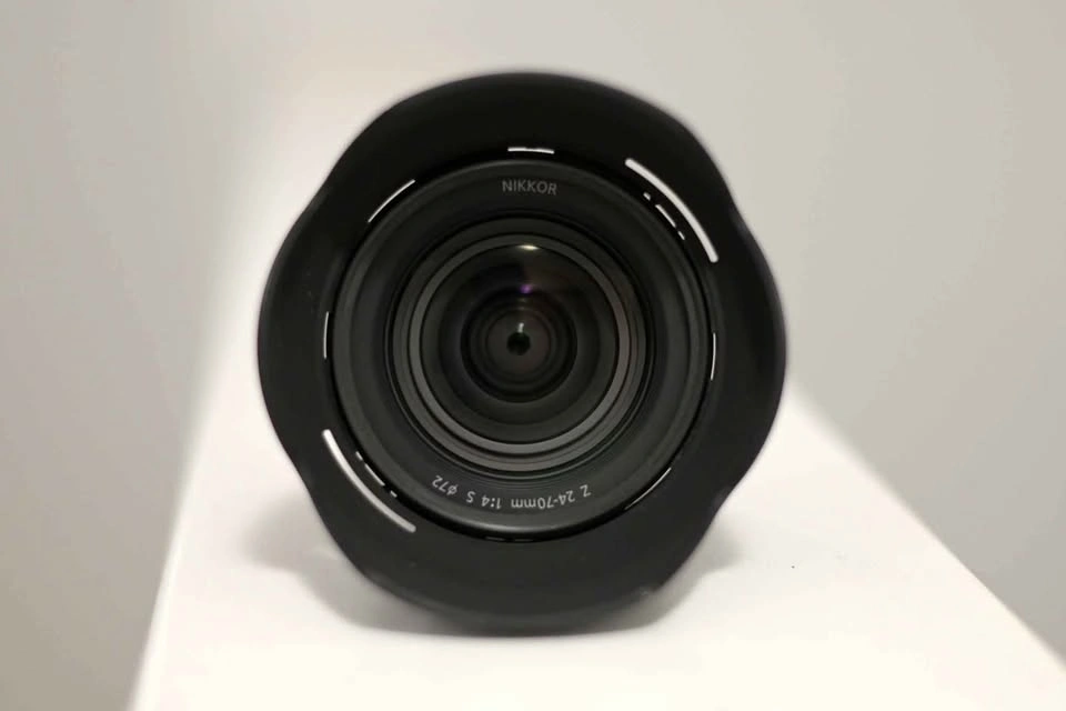 Nikon Z 24-70mm f/4 S Lens - photo 4