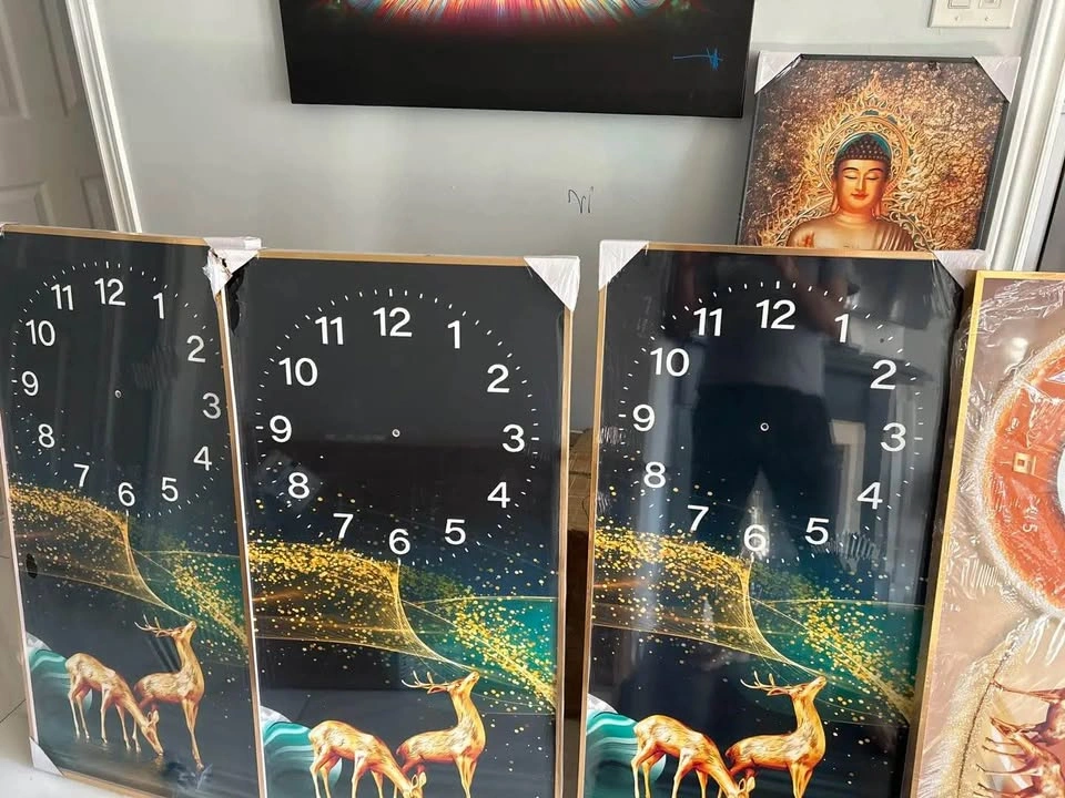 Wall art with clock, LED light, and frame - photo 2