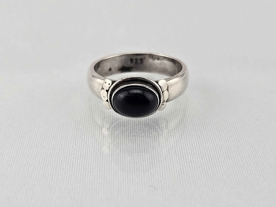 Vintage Sterling Silver Ring with Black Stone