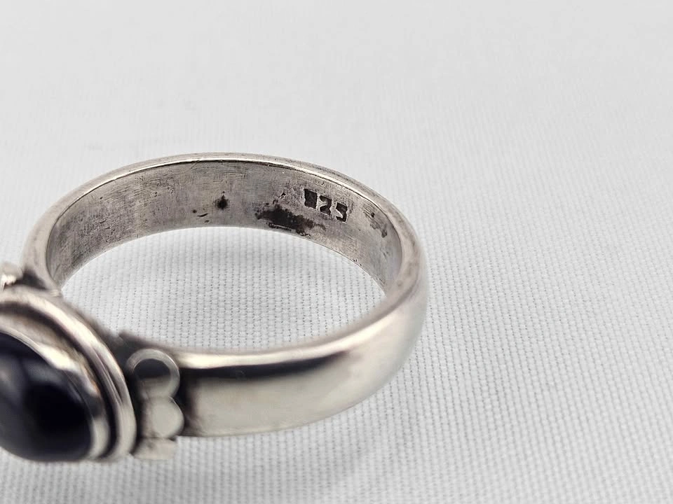 Vintage Sterling Silver Ring with Black Stone - photo 4