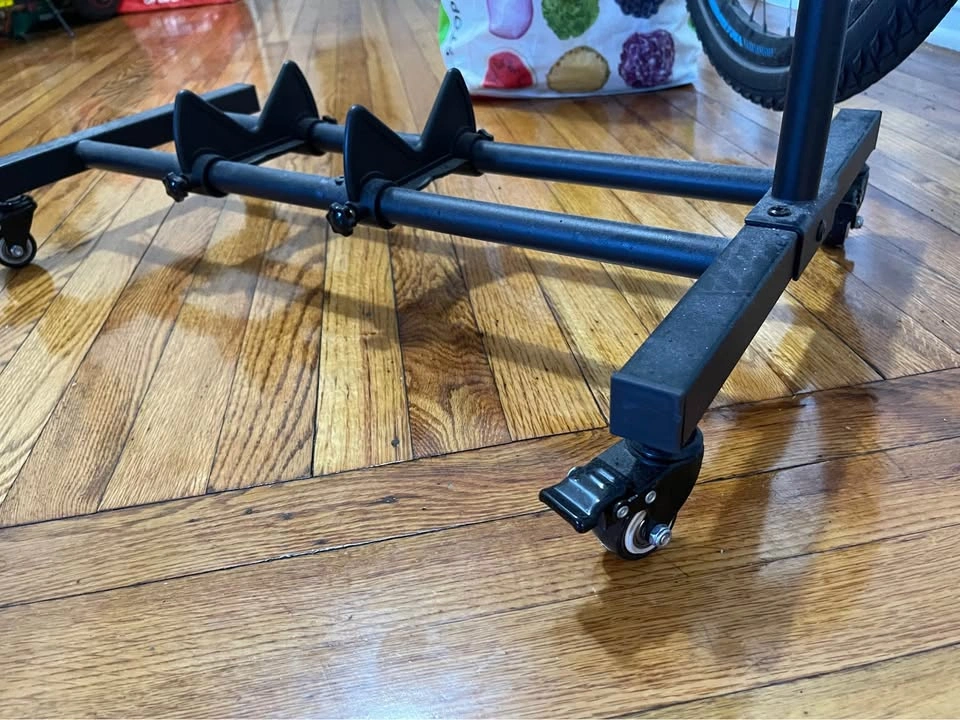 Arrow 10 Electric Delivery Bike with Extras - photo 2