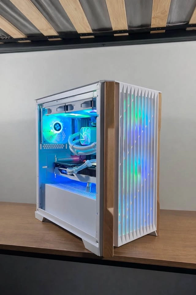 Wood Trim White PC 🪵• RTX 5070 • 7800X3D - photo 3
