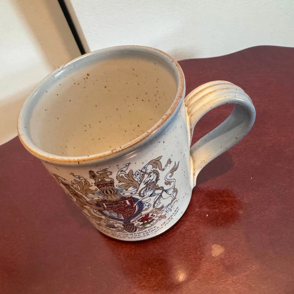 Commemorative mug for the marriage of Charles and Diana - photo 4