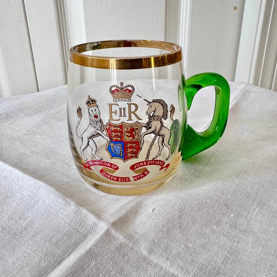 Vintage QEII Coronation 1953 Commemorative Mug